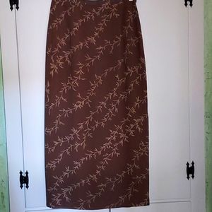 Josephine Chaus brown cream lined side slit skirt